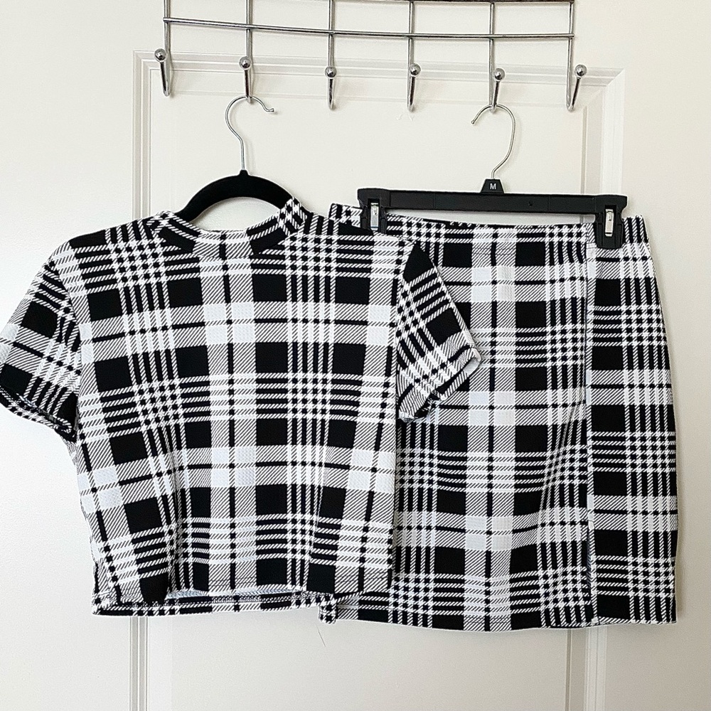 SHEIN Mock Neck Plaid Skirt & Top Set in US 8/10